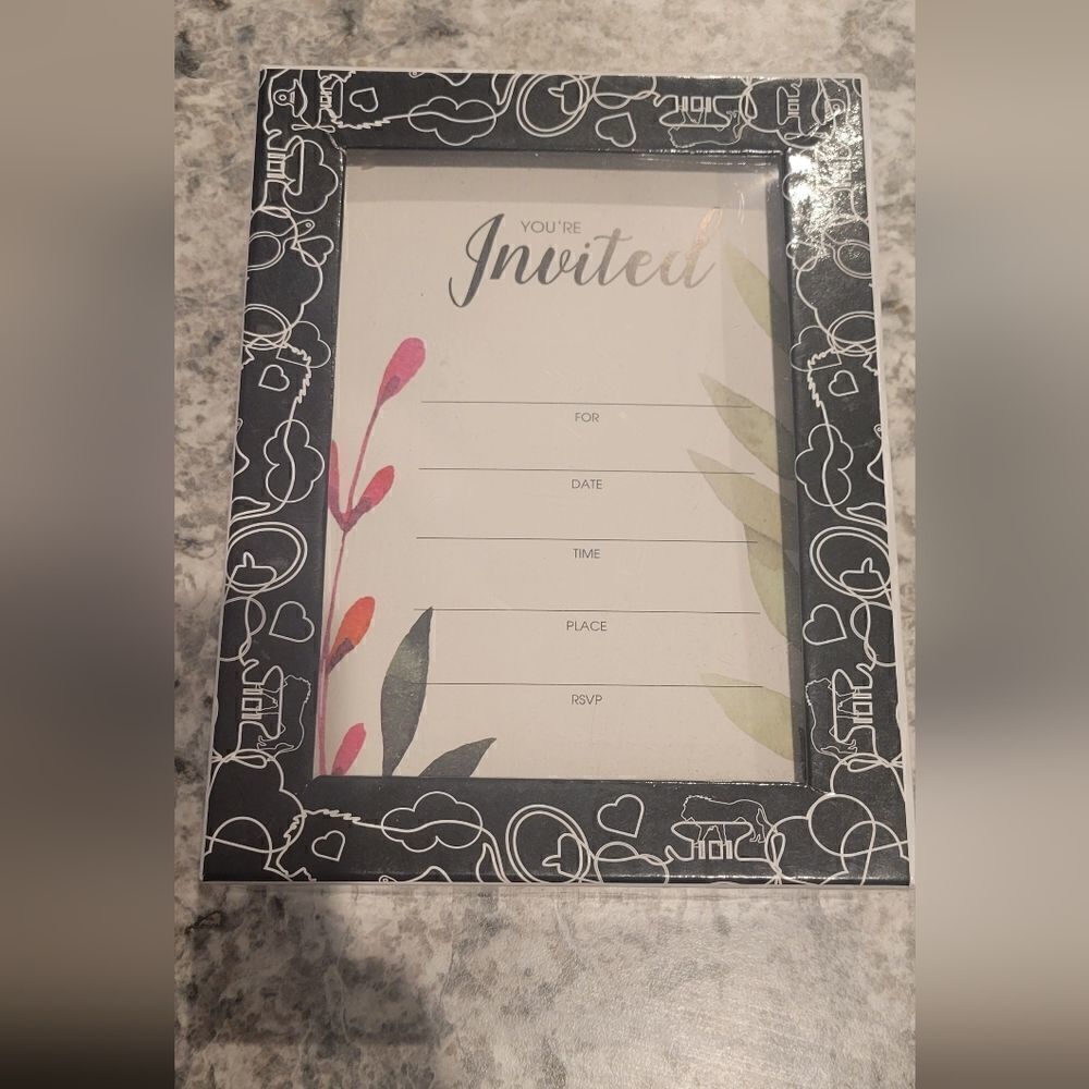 25-pk You're Invited Blank Invitations with envelope- NWT